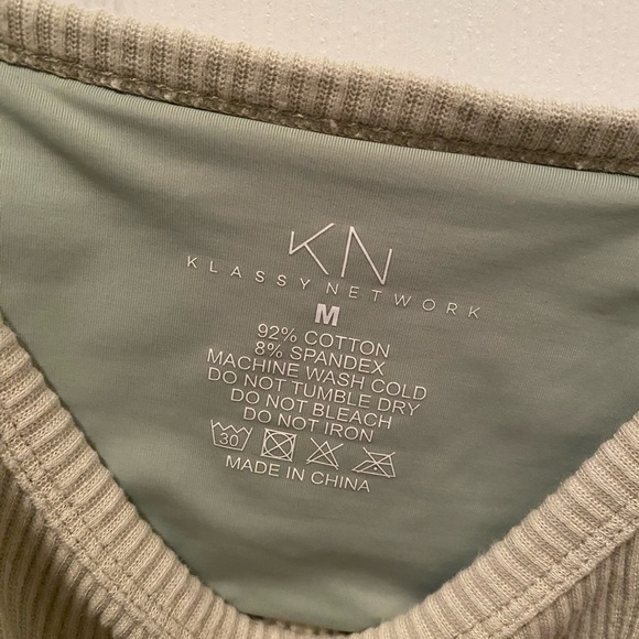 Klassy Network Sage Ribbed Crop Tank M - Picture 3 of 3